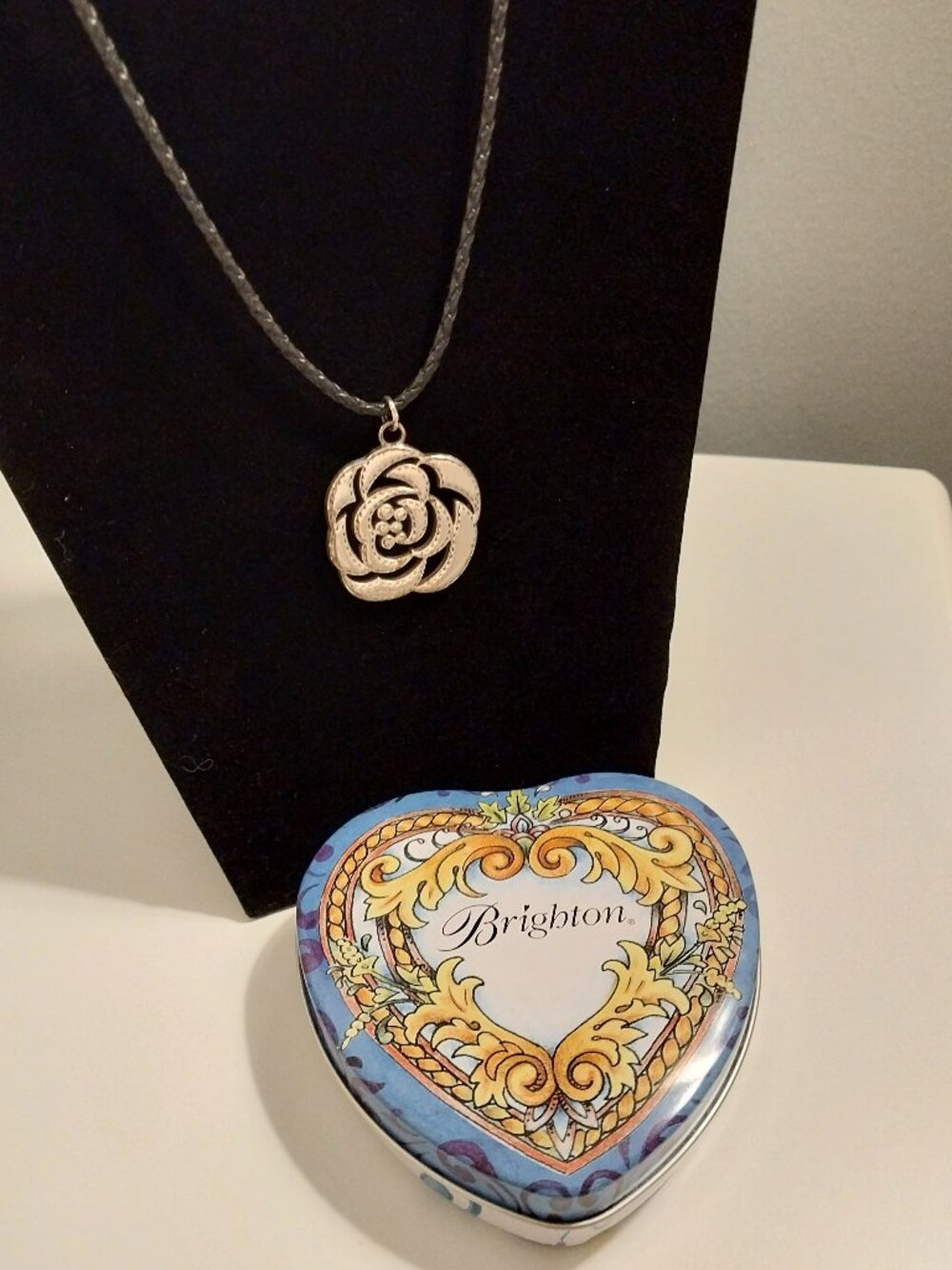 🌺Brighton "Rose of Texas" Necklace, Black Leather Cord, 18" Pendant EXC Rare!🌺